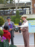 ScoopDLwMayor.jpg (549987 bytes)